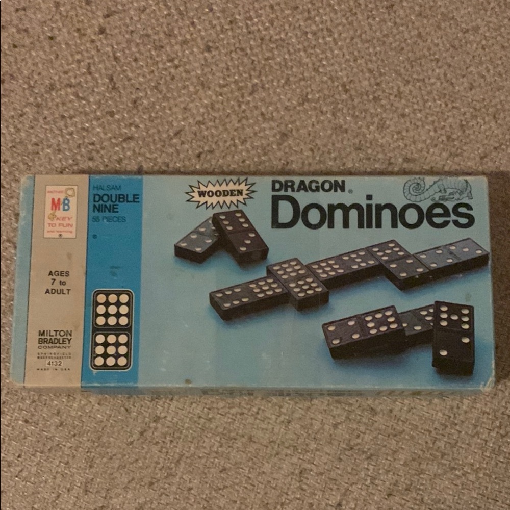 Black Dragon Dominoes Set